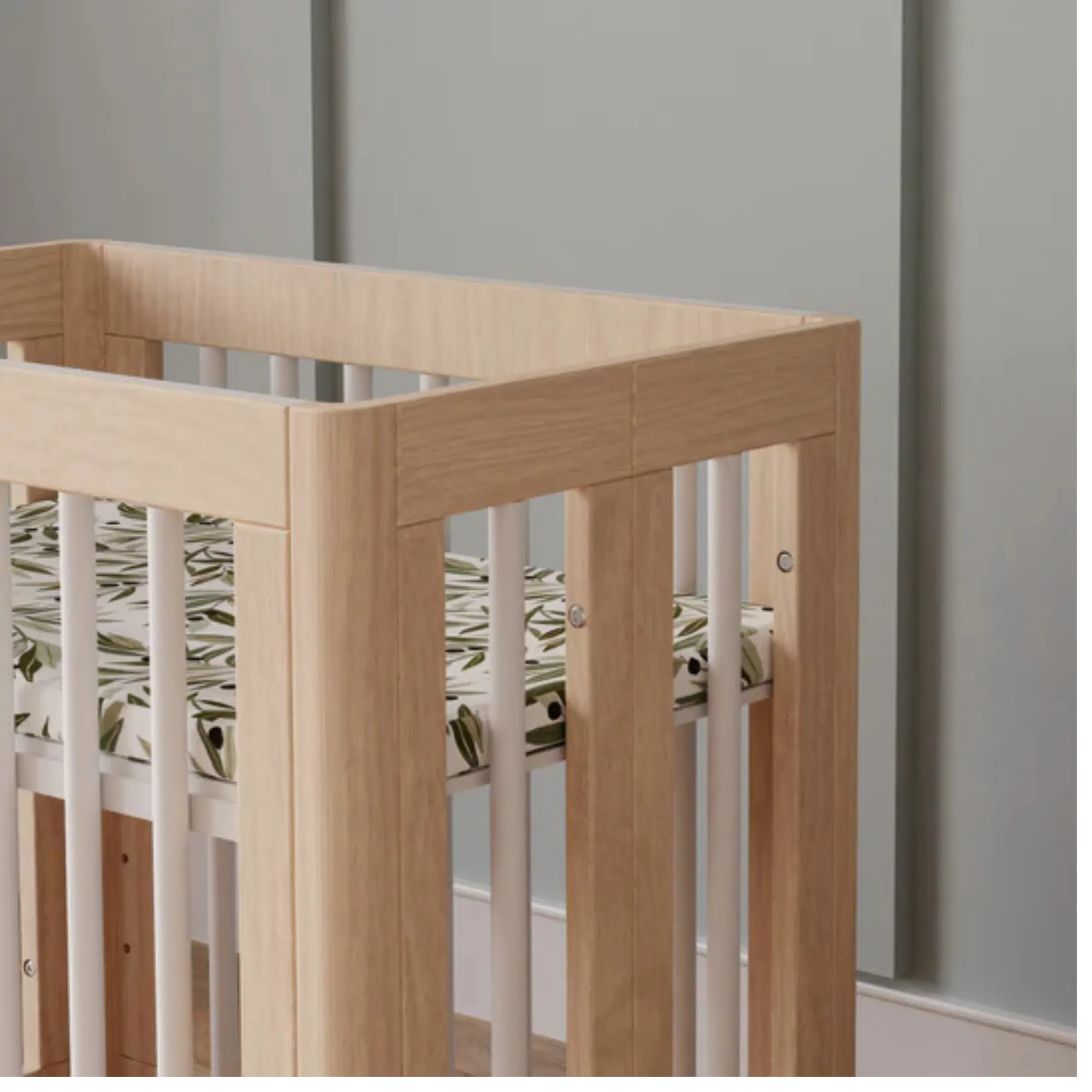 BABYLETTO Yuzu 8-in-1 Convertible Crib with All-Stages Conversion Kits