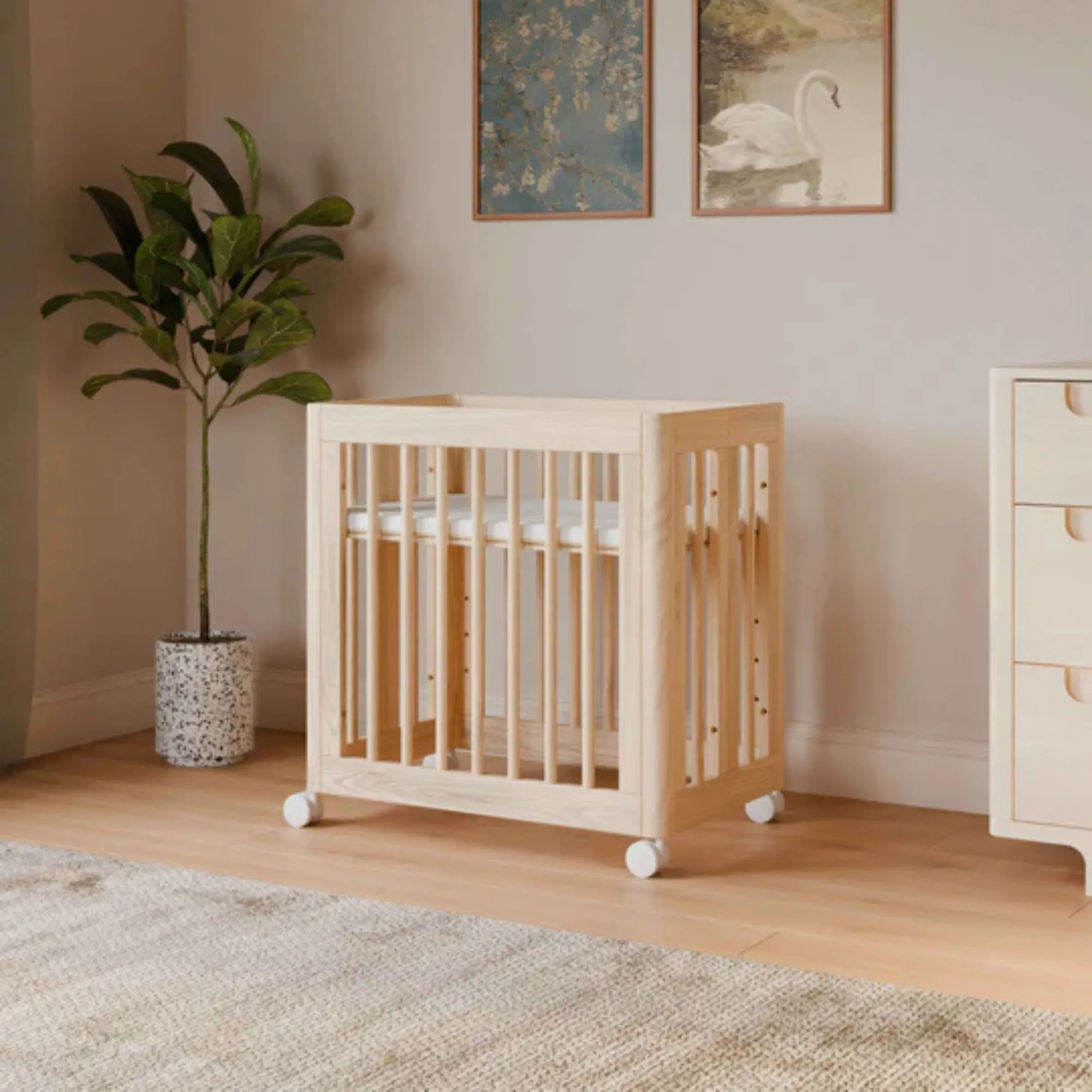 BABYLETTO Yuzu 8-in-1 Convertible Crib with All-Stages Conversion Kits