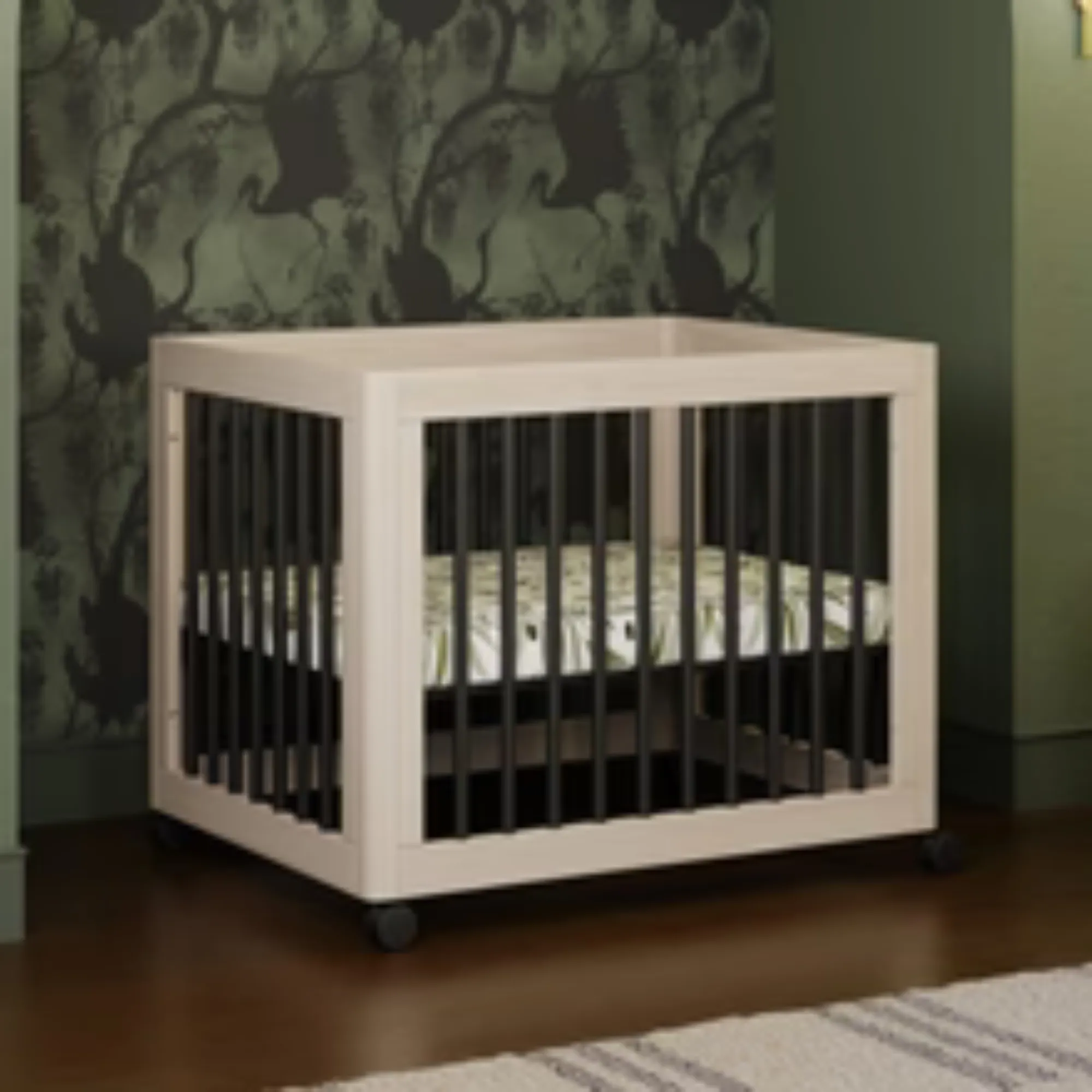BABYLETTO Yuzu 8-in-1 Convertible Crib with All-Stages Conversion Kits