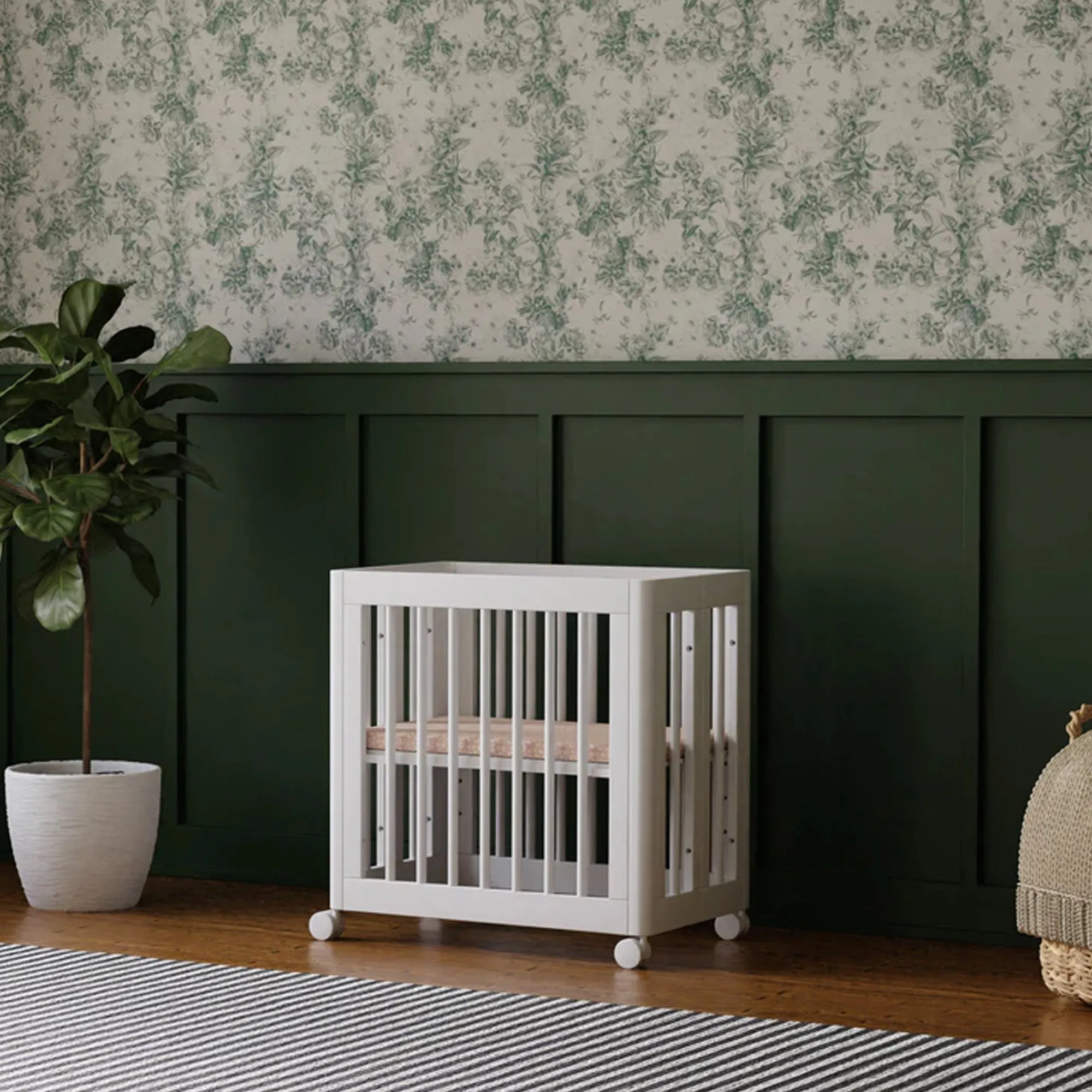 BABYLETTO Yuzu 8-in-1 Convertible Crib with All-Stages Conversion Kits