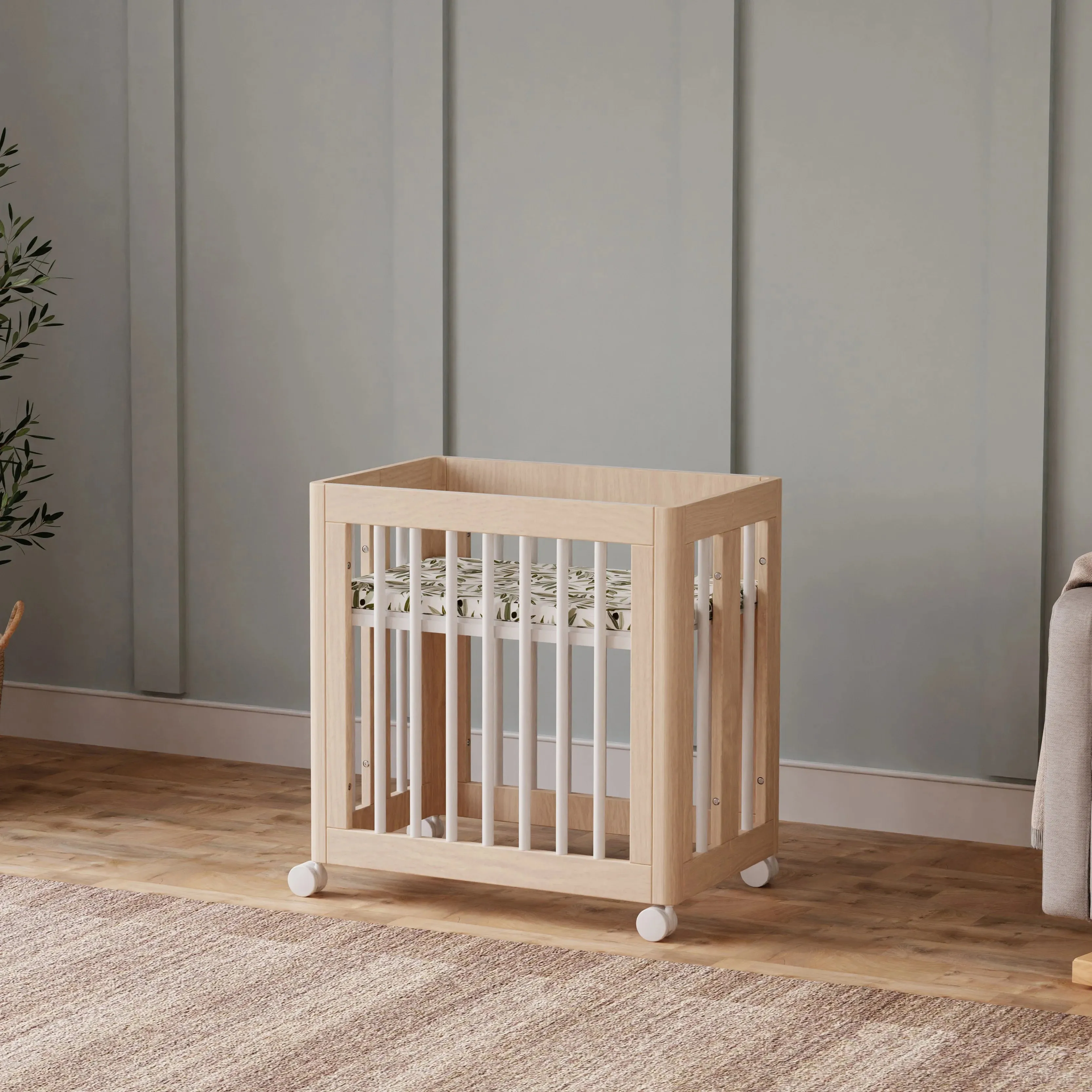 BABYLETTO Yuzu 8-in-1 Convertible Crib with All-Stages Conversion Kits