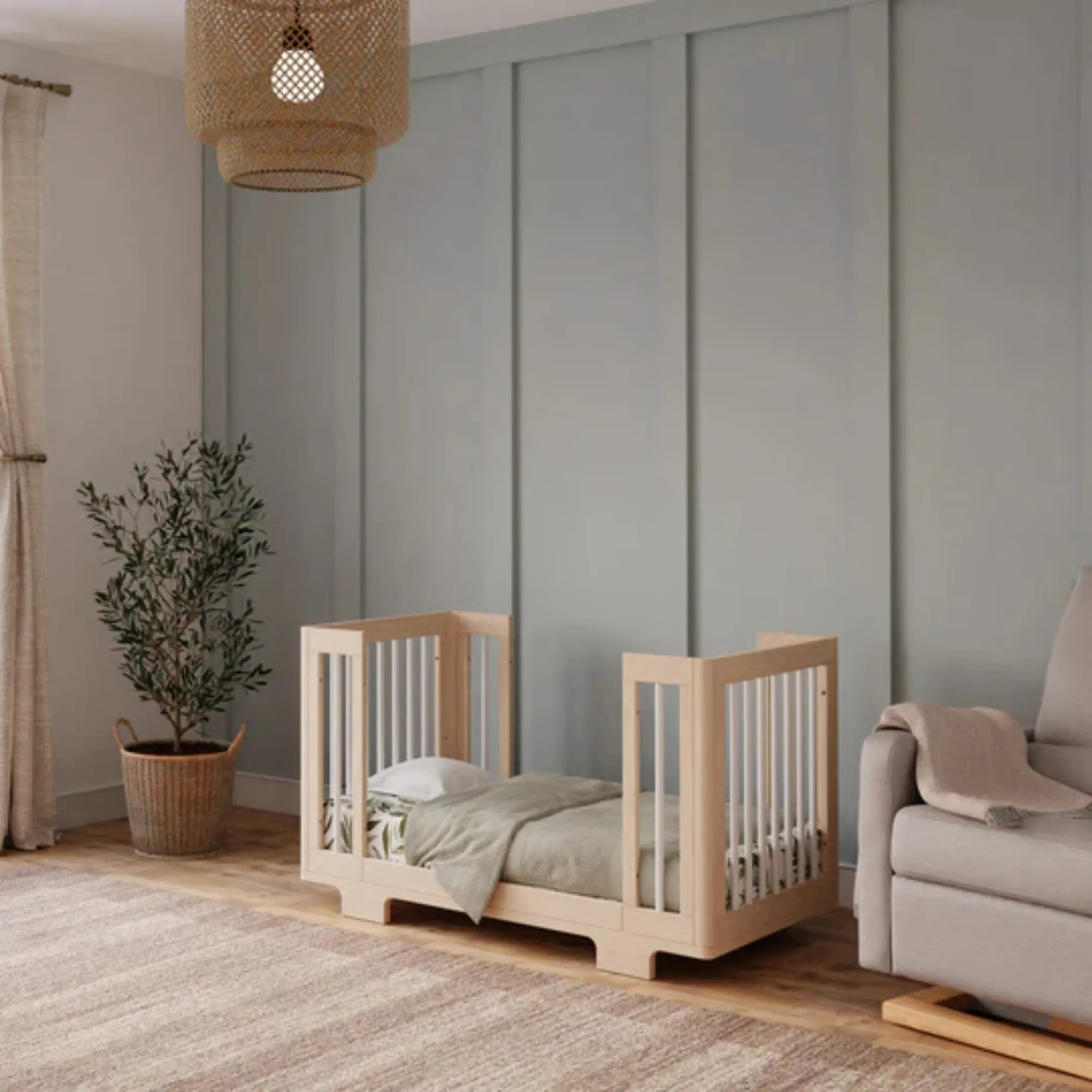 BABYLETTO Yuzu 8-in-1 Convertible Crib with All-Stages Conversion Kits
