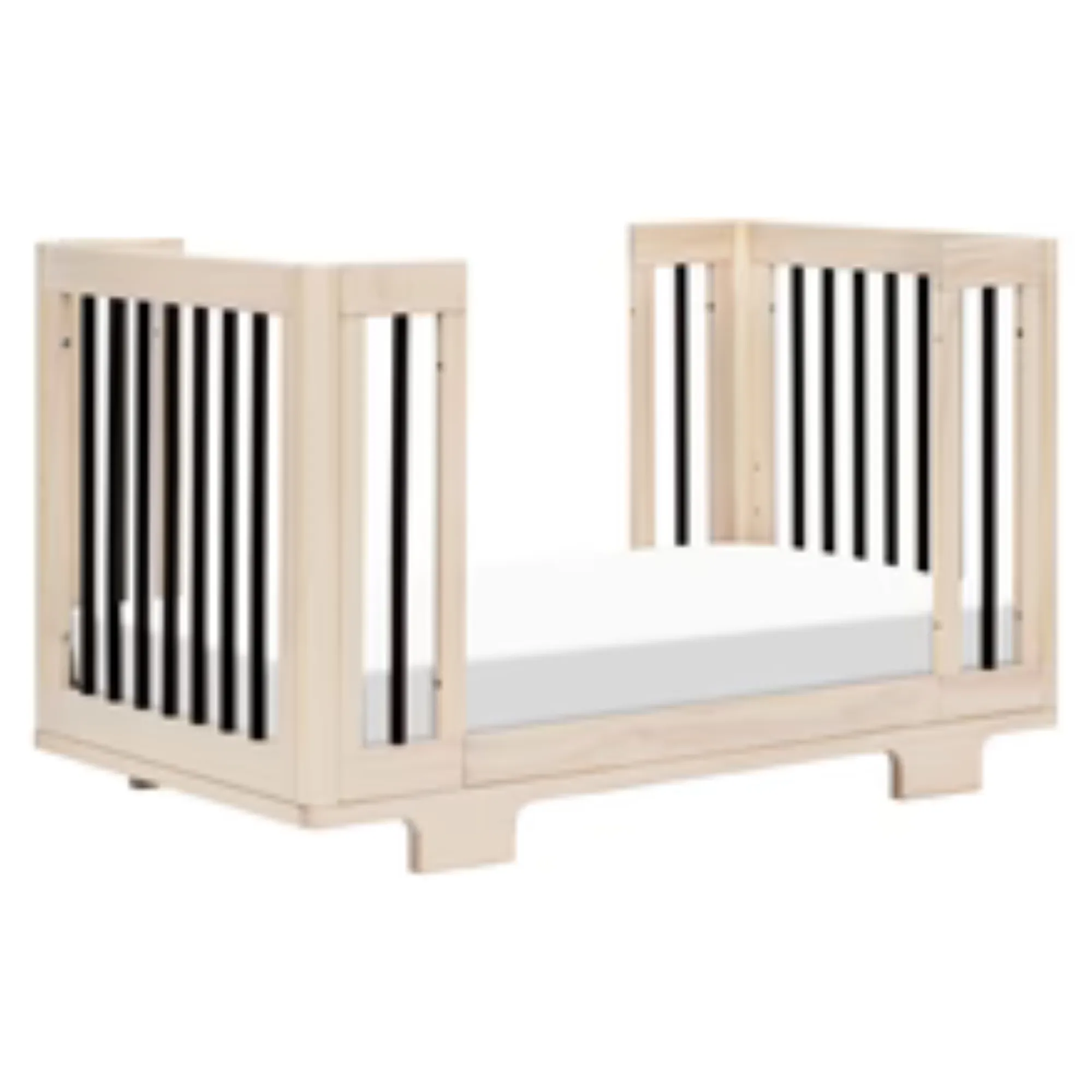 BABYLETTO Yuzu 8-in-1 Convertible Crib with All-Stages Conversion Kits