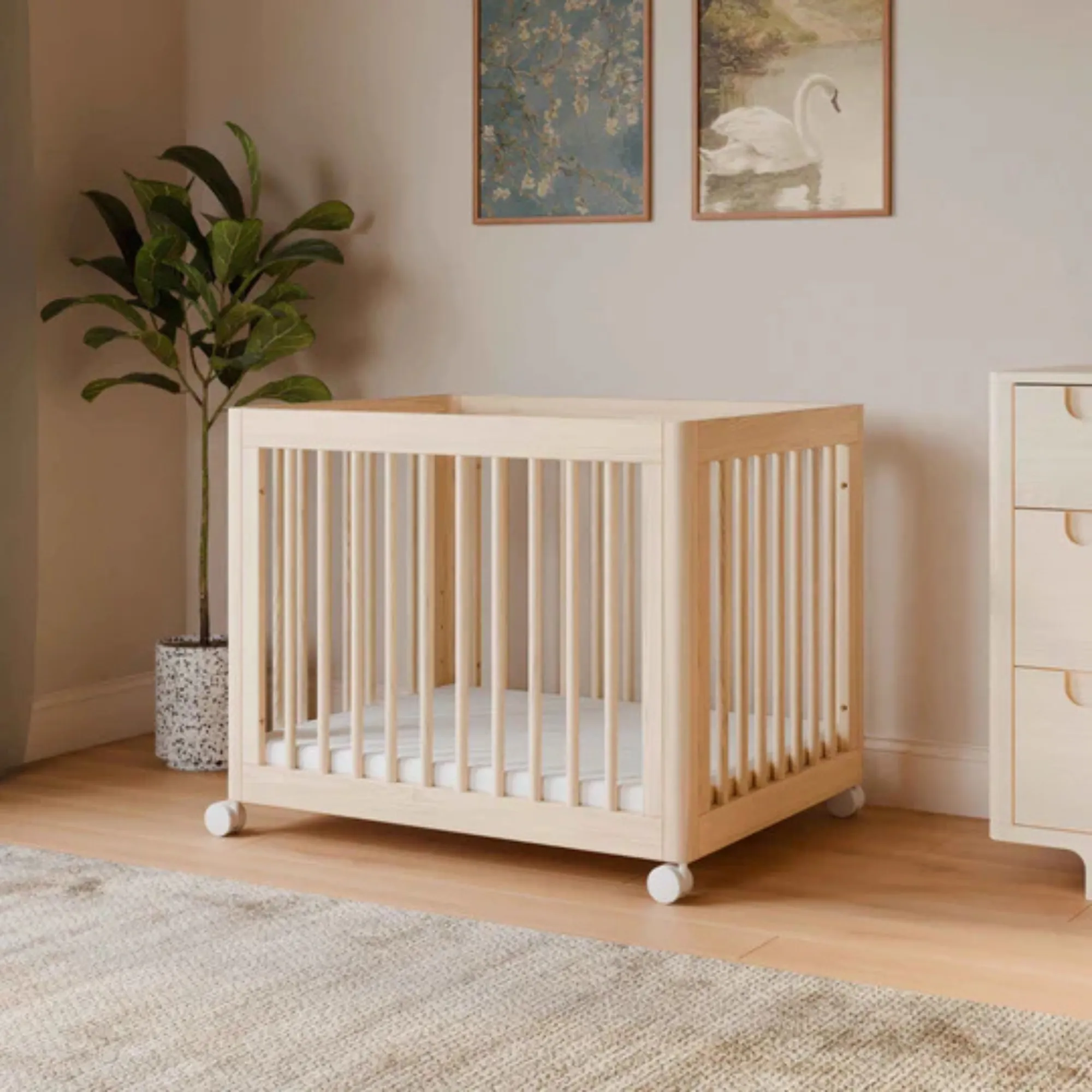 BABYLETTO Yuzu 8-in-1 Convertible Crib with All-Stages Conversion Kits