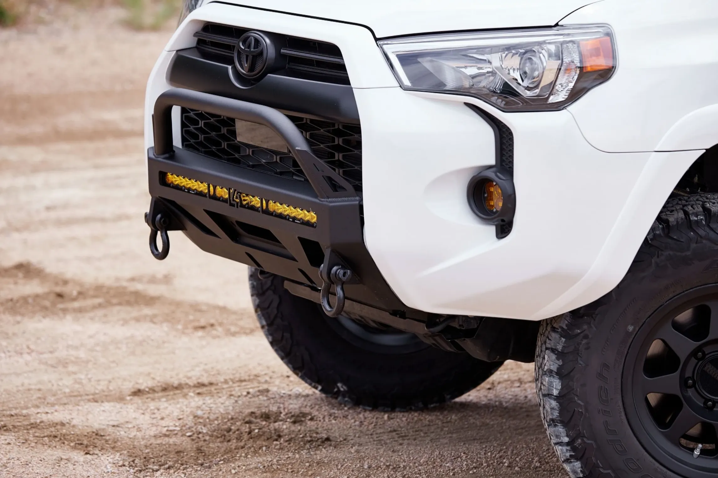 C4 Fabrication 2014  4Runner Lo Pro Winch Bumper
