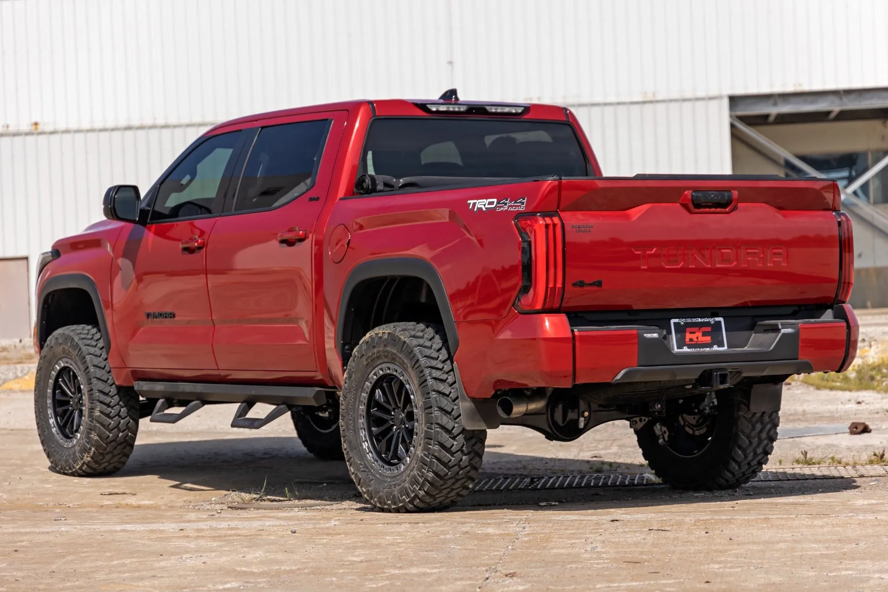 Rough Country 6" Lift Kit | 2022-2025 Toyota Tundra