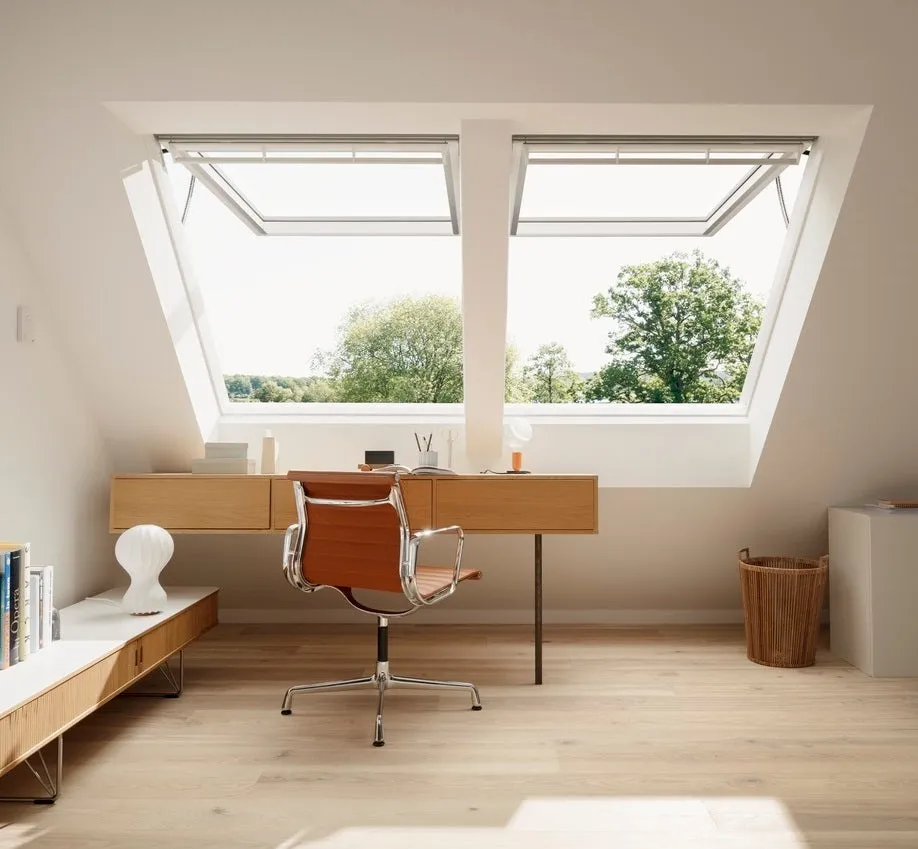 VELUX GPU SK08 007021U Top-Hung INTEGRA® Electric Window (114 x 140 cm)